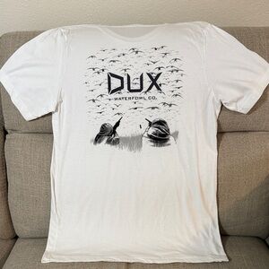 DUX Waterfowl White Graphic T-Shirt - size  large - never worn